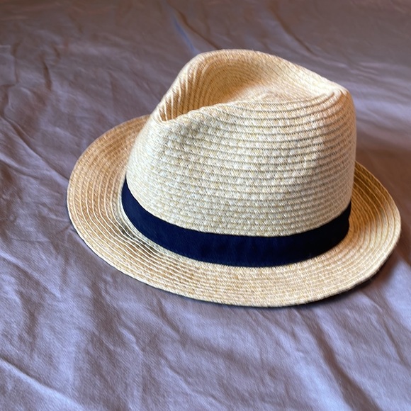 Straw Hat - Picture 2 of 3
